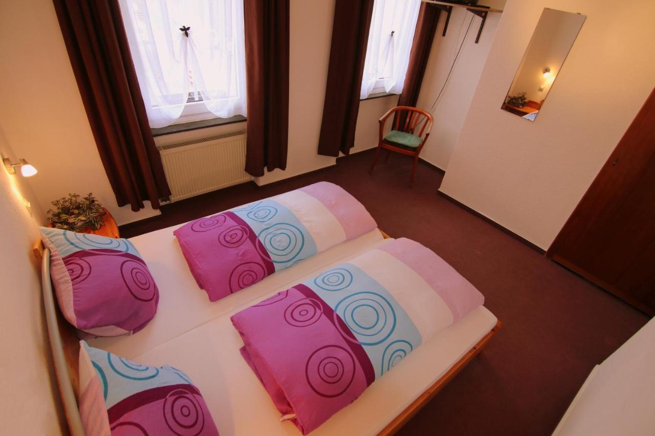 Pension Chapeau-Claque Cochem Zimmer foto